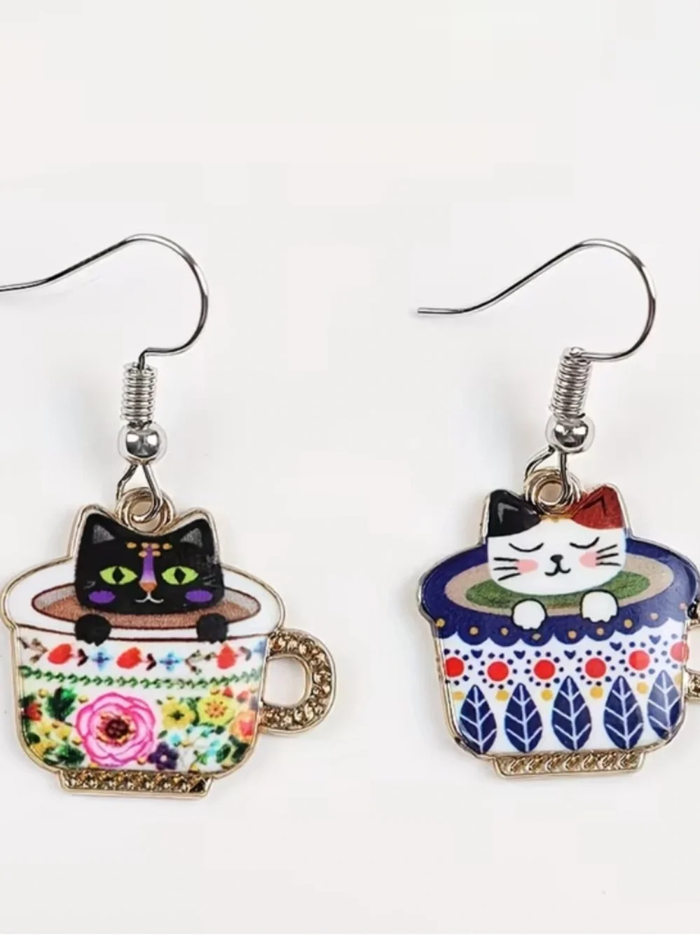Cute Cat-in-Teacup Enamel Dangle Earrings - Multicolor